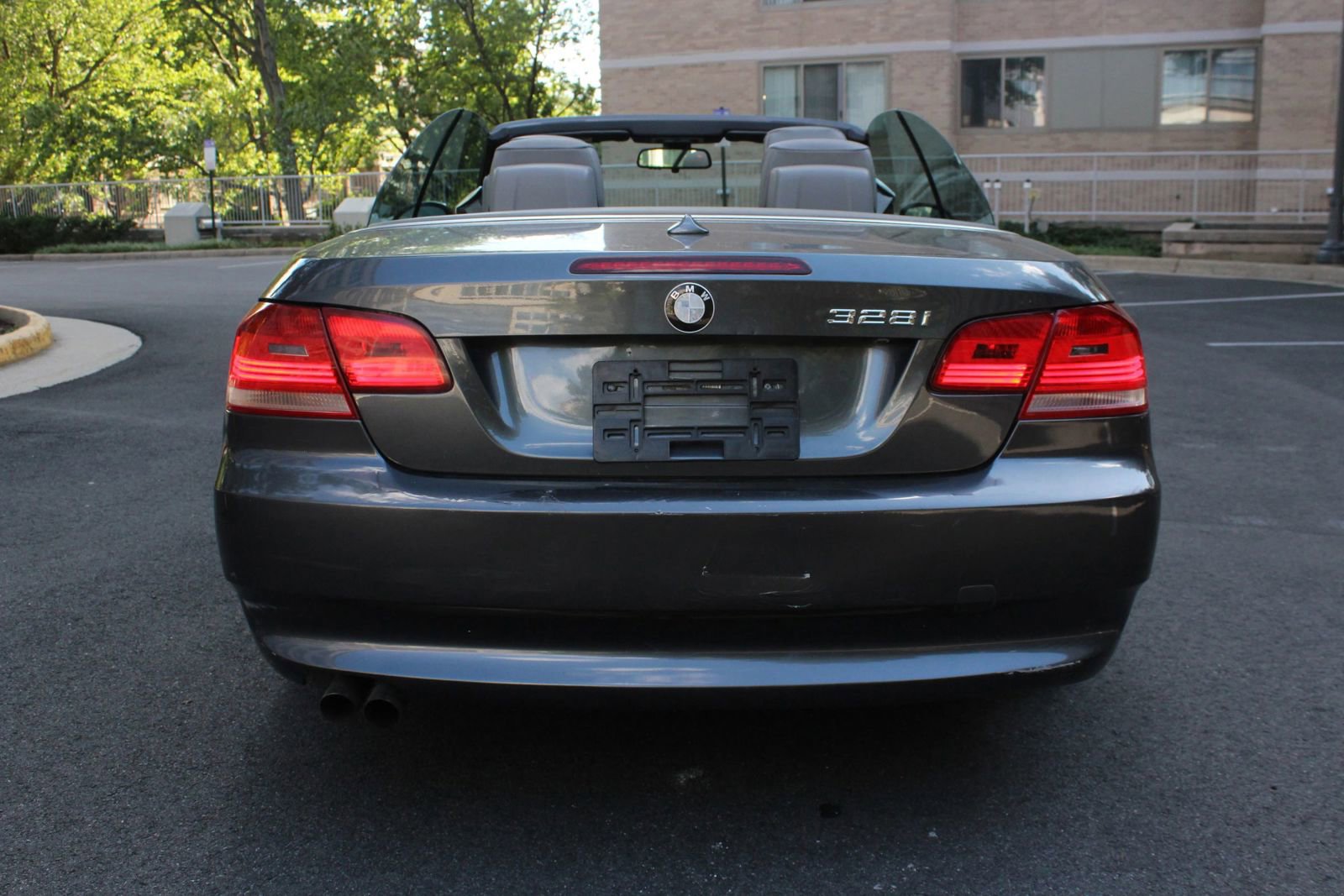 Used 2007 BMW 328i Convertible RWD image 8