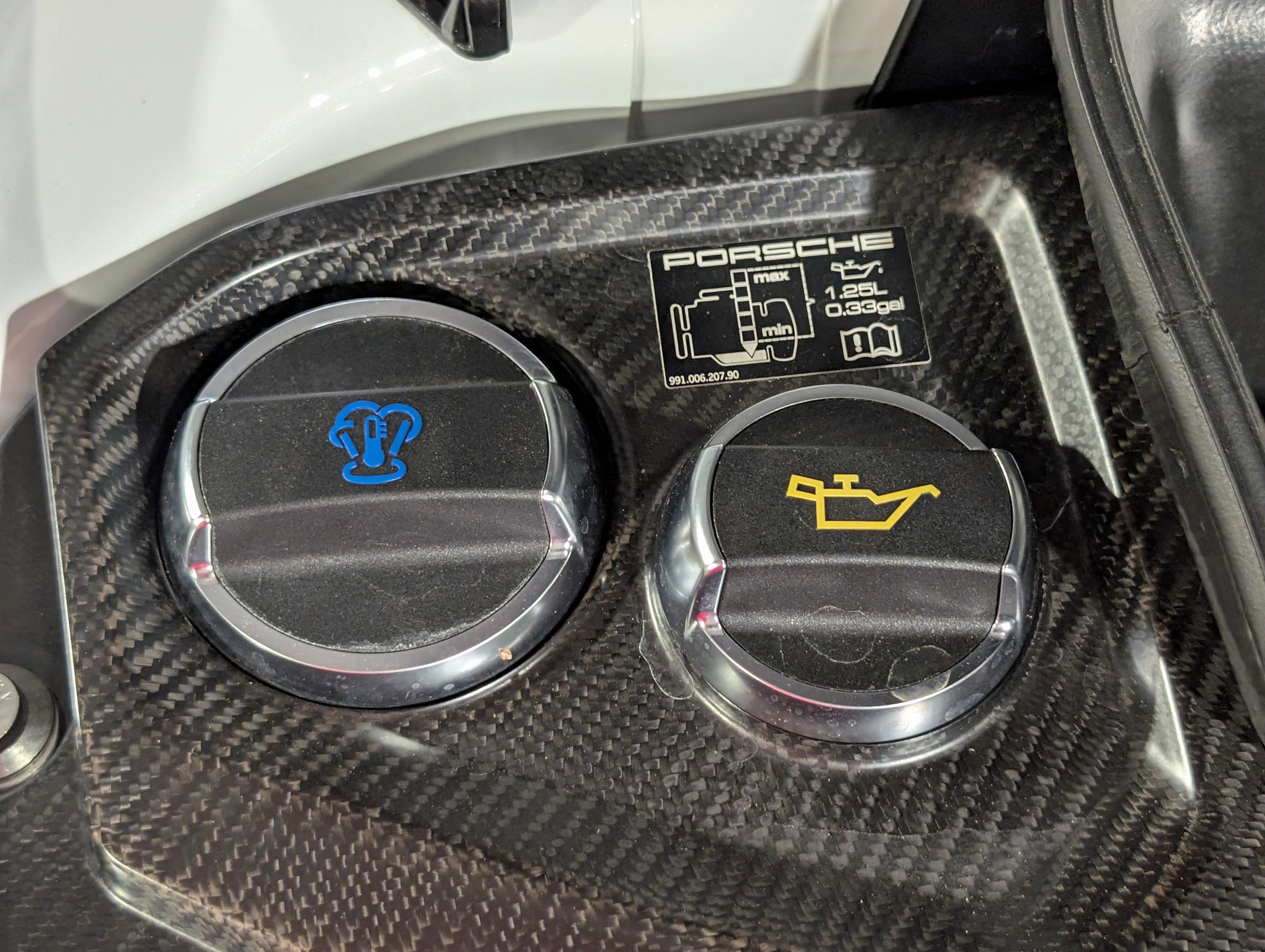 Certified 2018 Porsche 911 GT3 RWD image 26