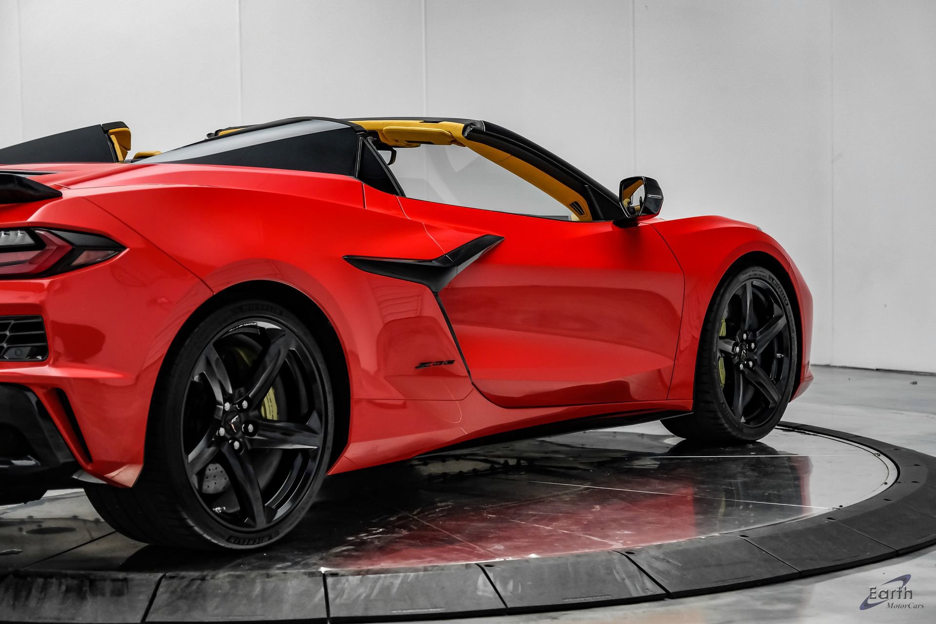 Used 2023 Chevrolet Corvette Z06 w/ Stealth Interior Trim Package image 21