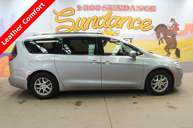 Used 2021 Chrysler Pacifica Touring-L