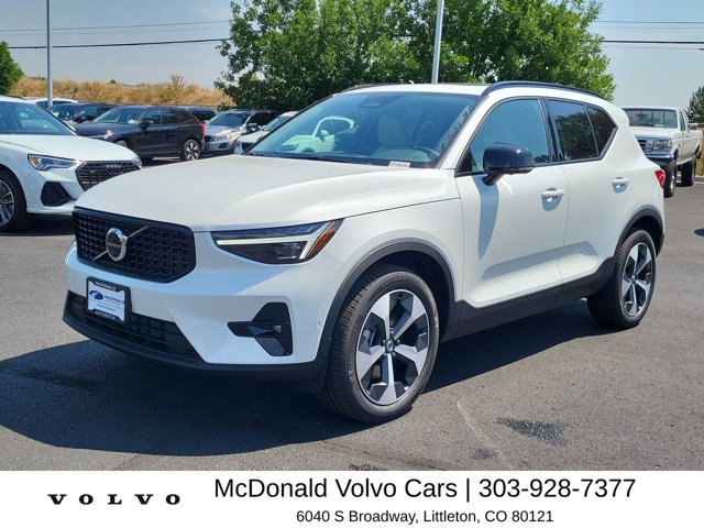 New 2026 Volvo XC40 B5 Plus w/ Protection Package Premier AWD/4WD image 9