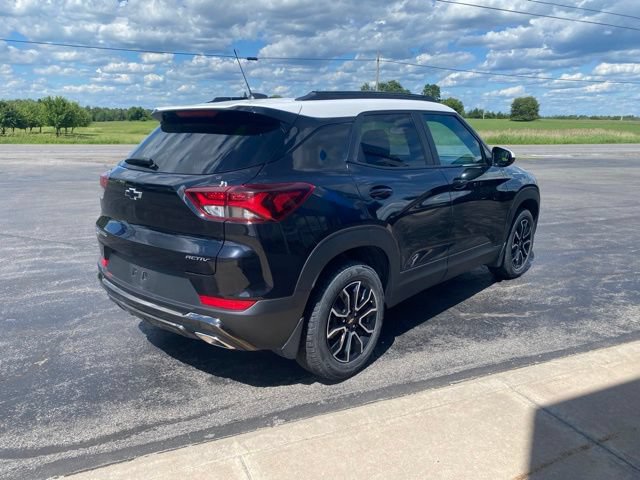 Used 2023 Chevrolet TrailBlazer ACTIV w/ Sun and Liftgate Package AWD/4WD image 4