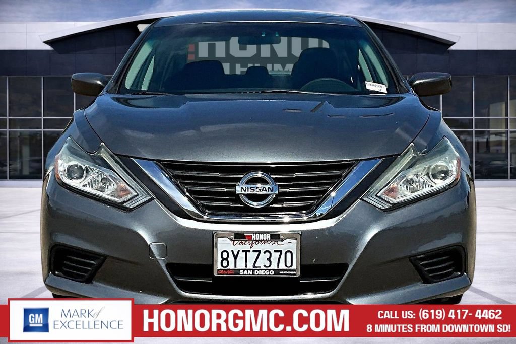 Used 2016 Nissan Altima 2.5 S w/ Power Driver Seat Package FWD image 2