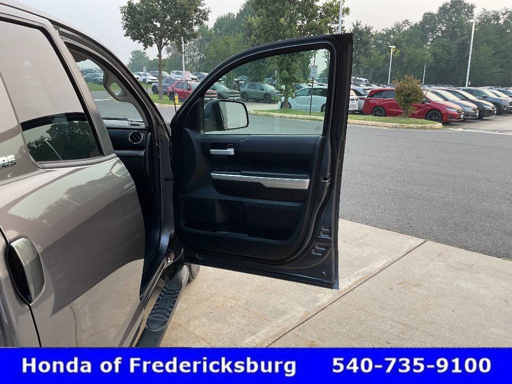 Used 2017 Toyota Tundra SR5 AWD/4WD image 19