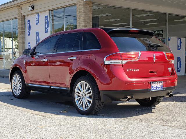 Used 2013 Lincoln MKX AWD image 3