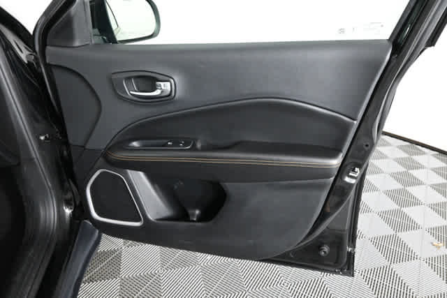 Used 2021 Jeep Compass Limited AWD/4WD image 12