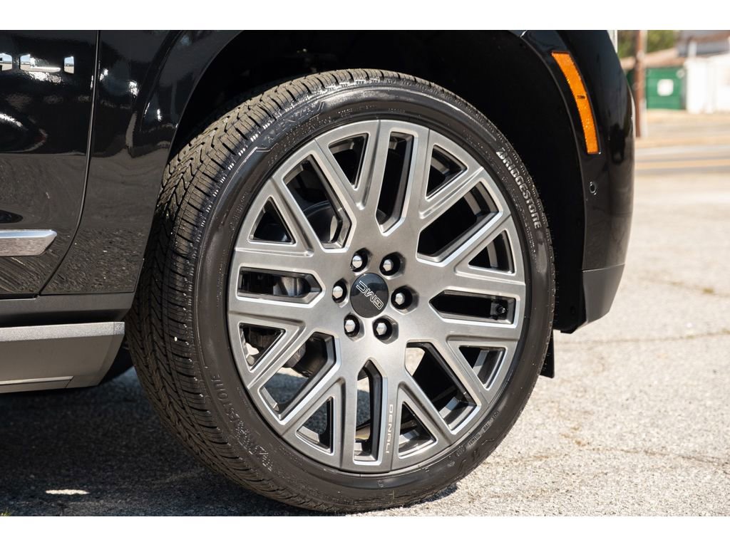 New 2026 GMC Yukon XL Denali Ultimate image 9