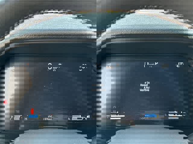 Used 2023 Jeep Grand Cherokee Altitude image 7