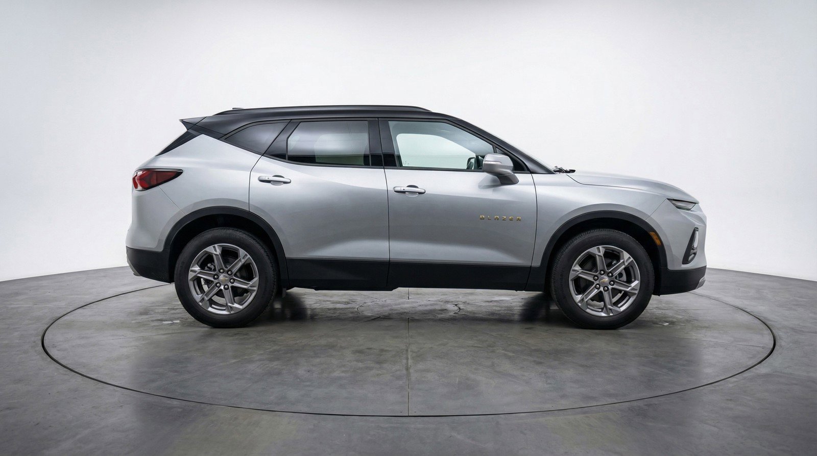 Used 2025 Chevrolet Blazer LT image 11