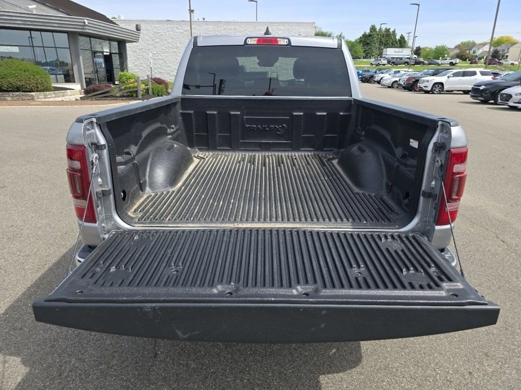 Used 2024 RAM 1500 Laramie AWD/4WD image 23