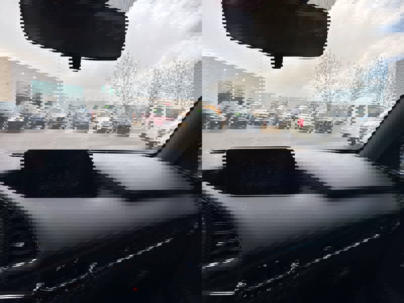 Used 2023 MAZDA MAZDA3 s image 21