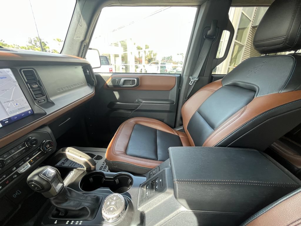 Used 2024 Ford Bronco Outer Banks AWD/4WD image 16