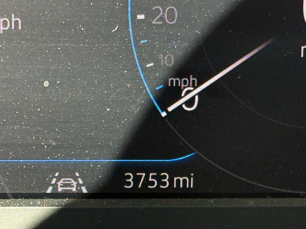 Certified 2025 Volkswagen Taos SEL image 15