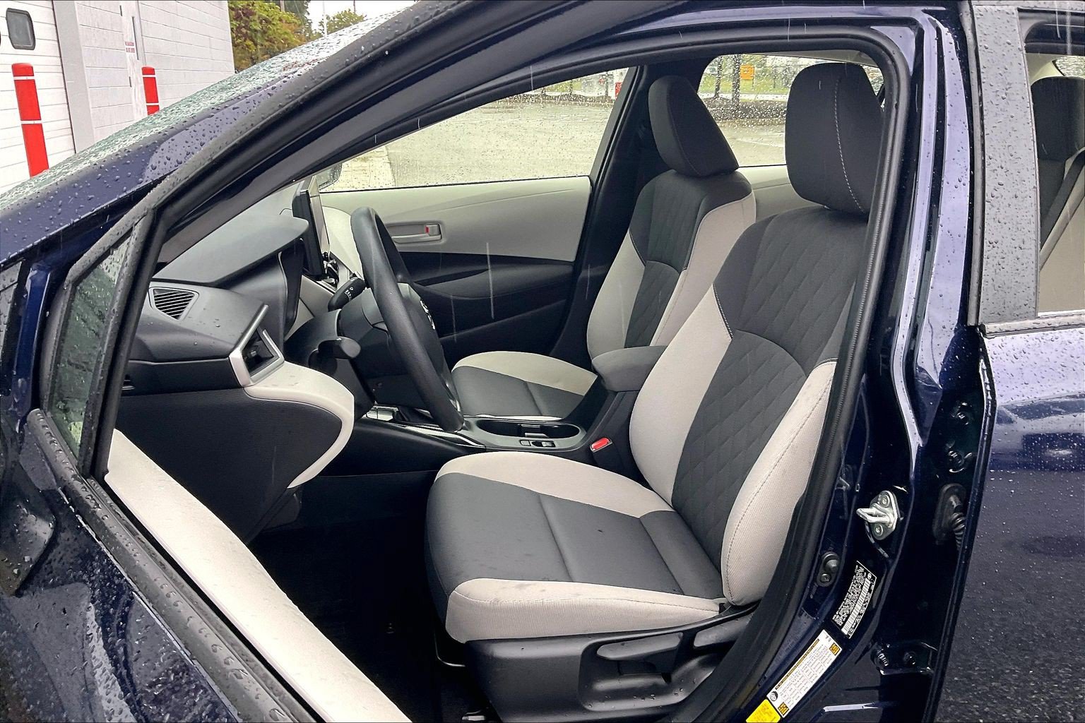Used 2026 Toyota Corolla LE w/ LE Premium Package FWD image 29