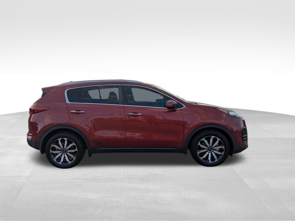 Used 2017 Kia Sportage EX image 3