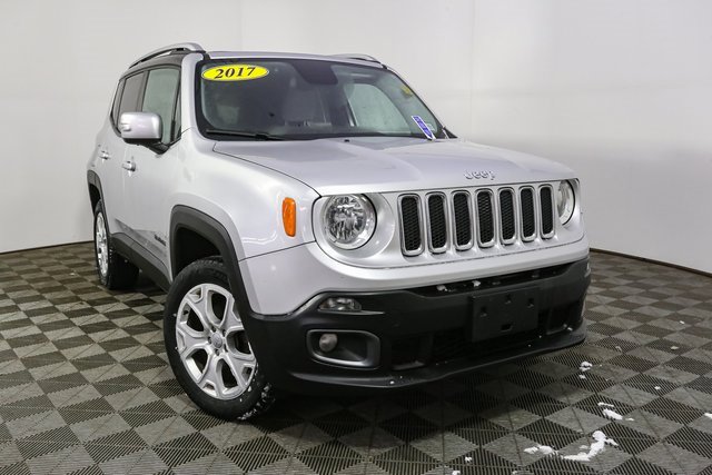 Used 2017 Jeep Renegade Limited image 3