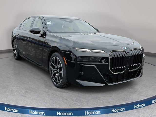 New 2026 BMW 740i xDrive w/ Premium Package image 3