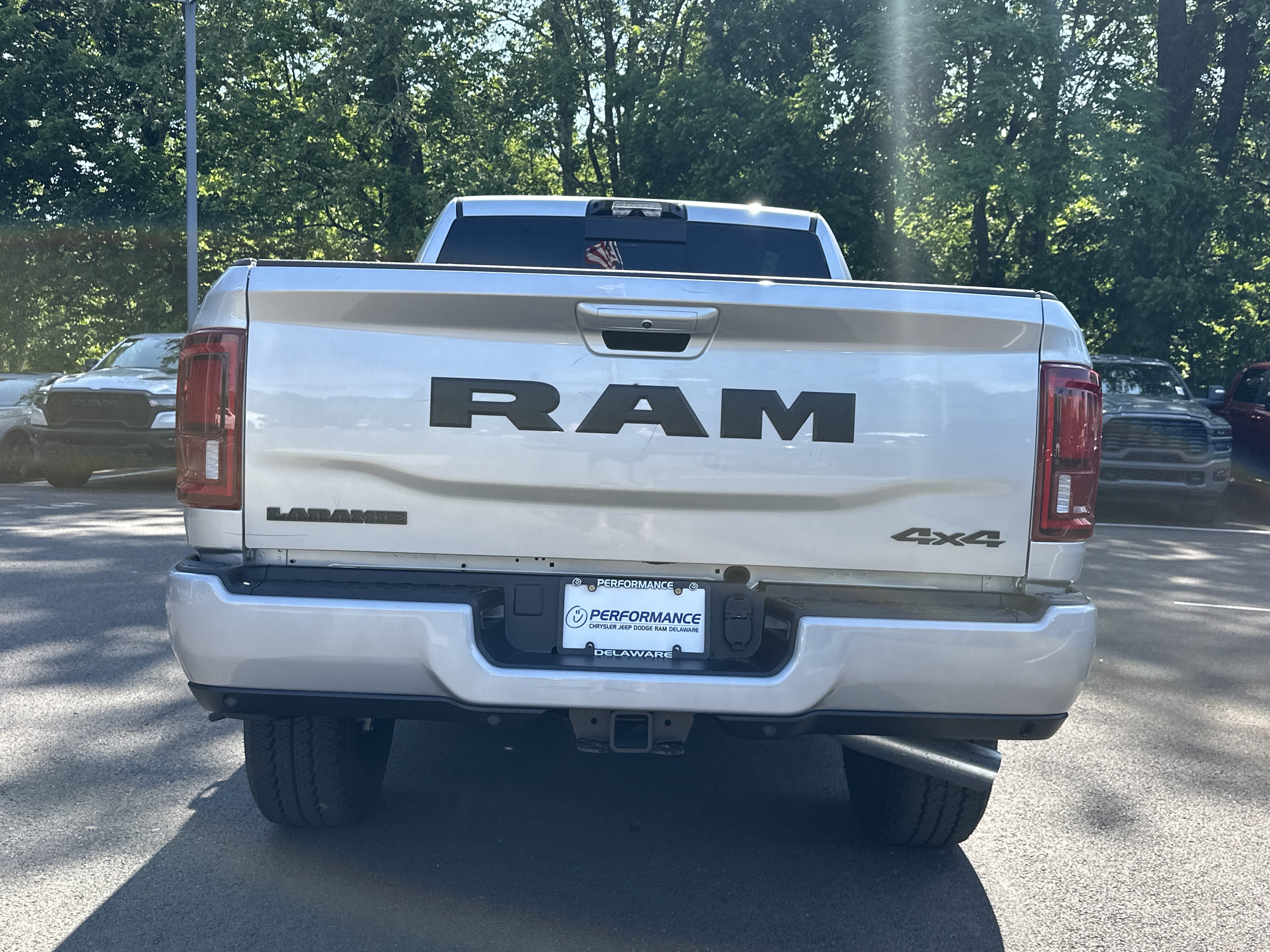 New 2026 RAM 2500 Laramie AWD/4WD image 17