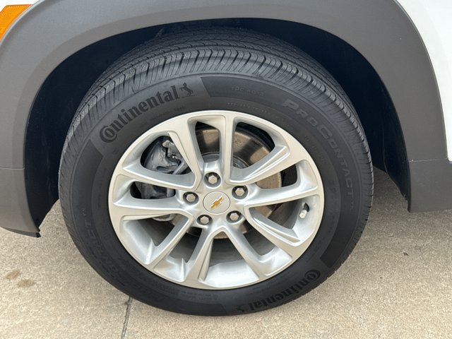 Used 2024 Chevrolet TrailBlazer LS AWD/4WD image 14
