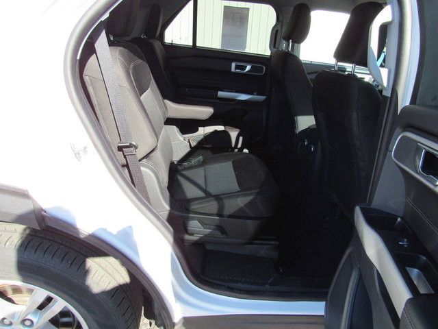 Used 2022 Ford Explorer XLT AWD/4WD image 15