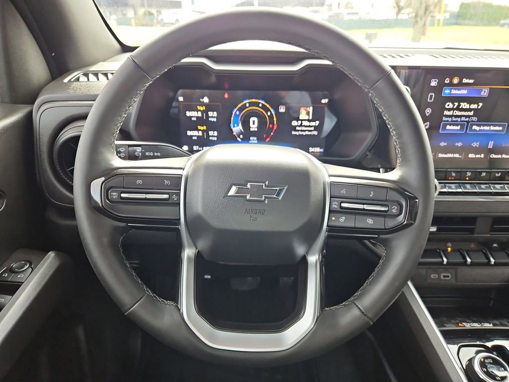 Used 2025 Chevrolet Colorado Trail Boss w/ Off-Road Front Bumper Package image 14