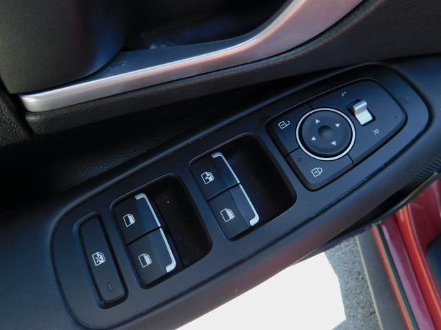 Used 2023 Hyundai Sonata SE image 11