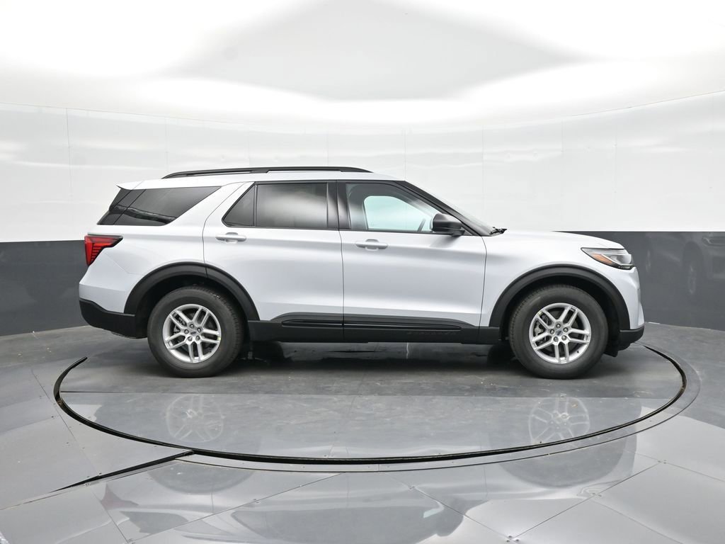 New 2026 Ford Explorer Active w/ Active Comfort Package image 16
