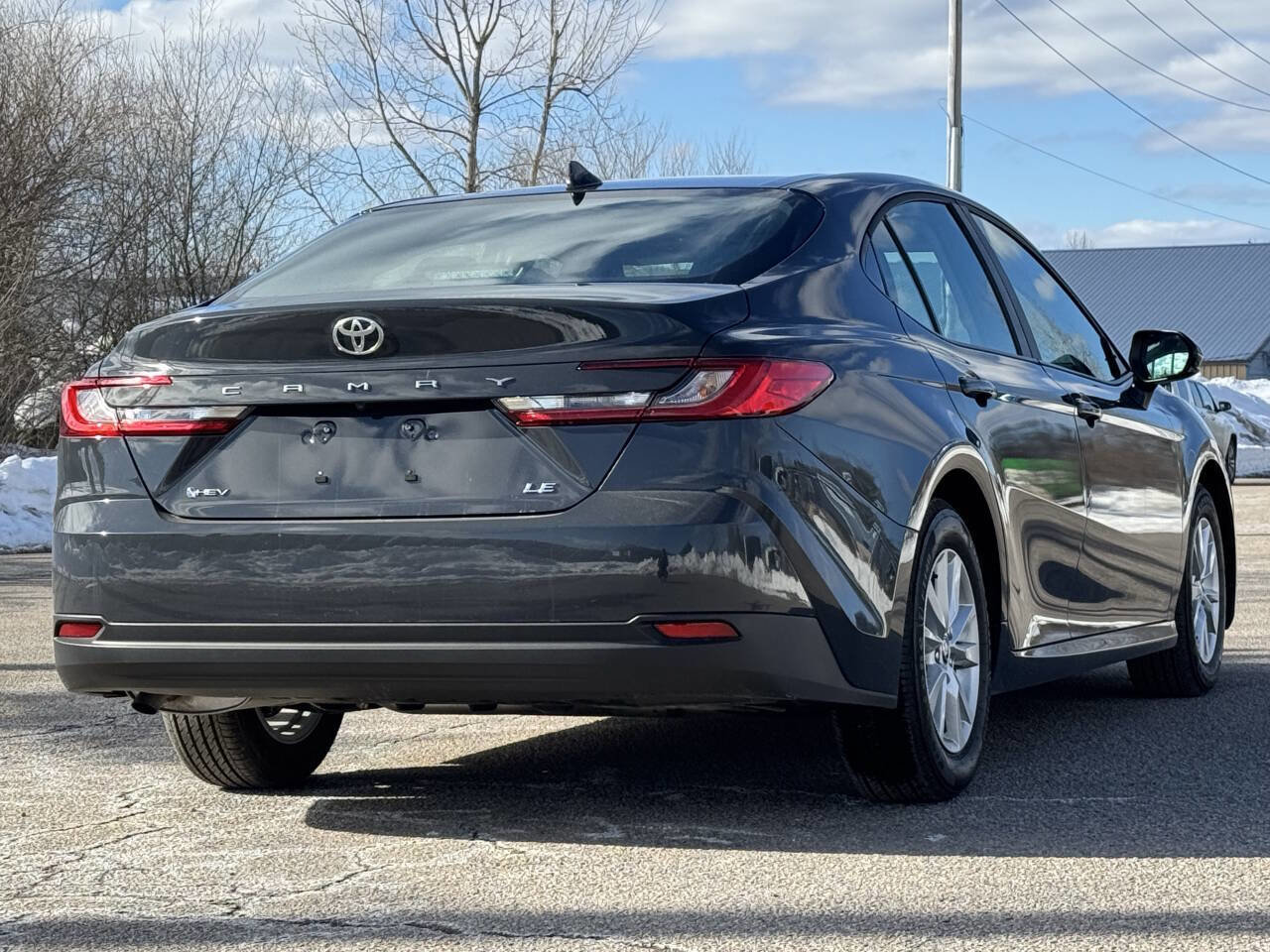 Used 2025 Toyota Camry LE image 5