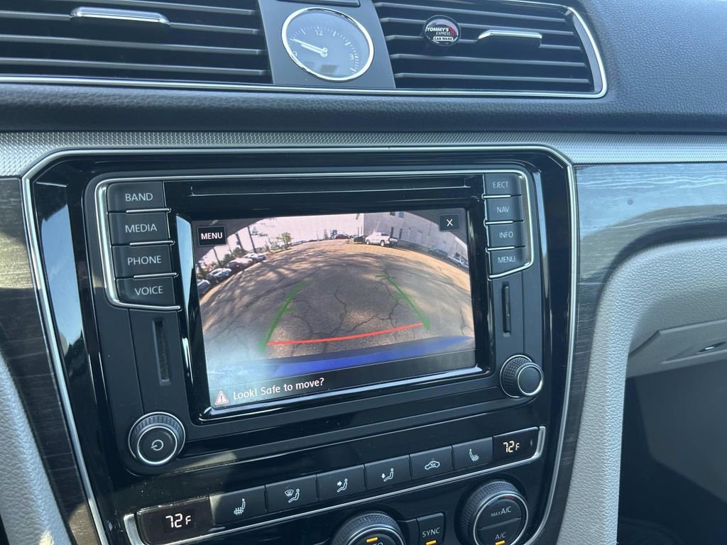 Used 2017 Volkswagen Passat 1.8T SE image 19