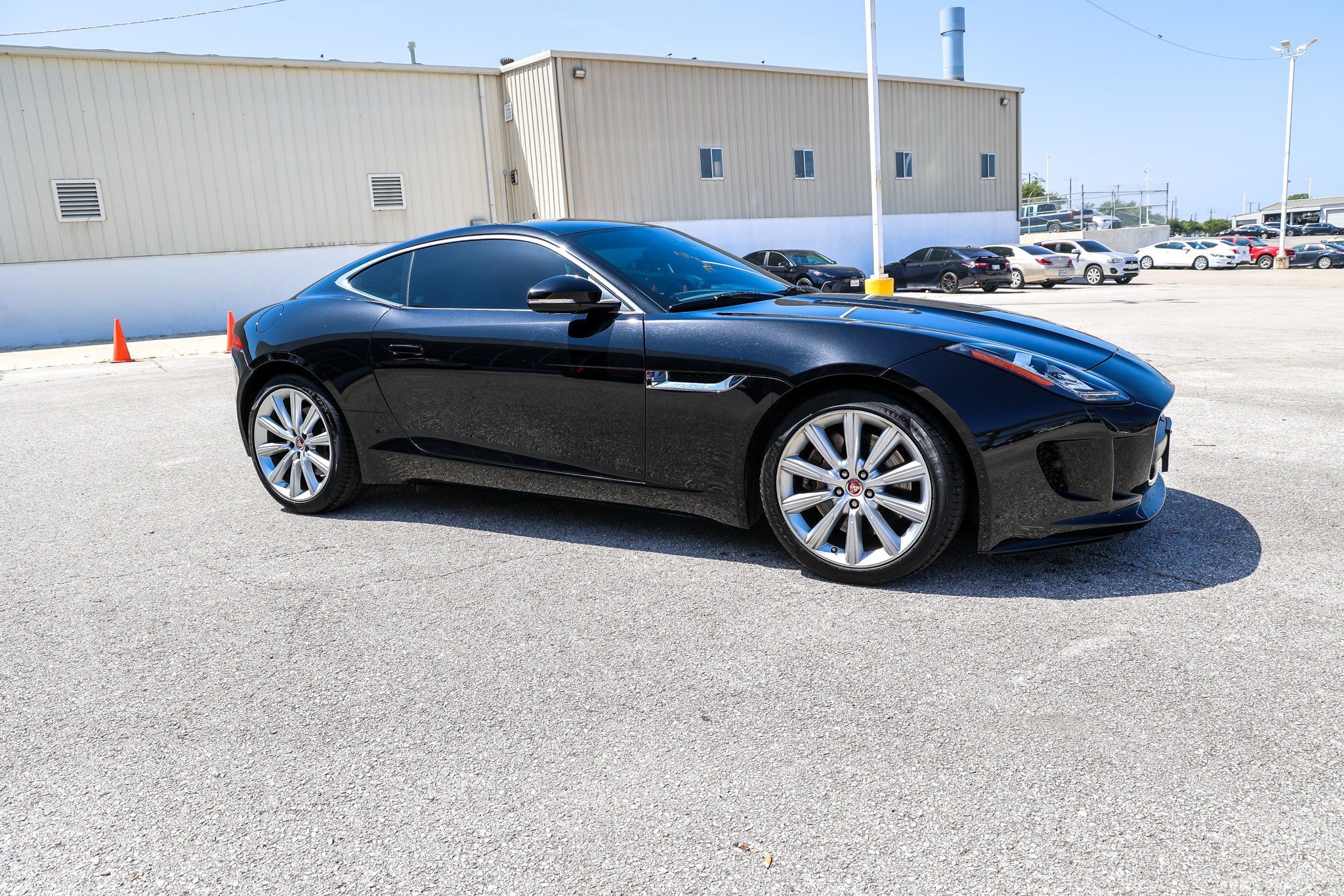 Used 2016 Jaguar F-TYPE Coupe RWD image 7