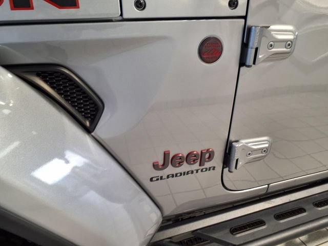 Used 2020 Jeep Gladiator Rubicon w/ Cold Weather Group AWD/4WD image 7
