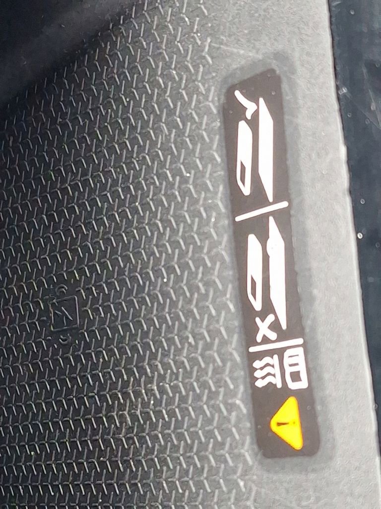 Used 2025 Chevrolet Traverse LT image 48