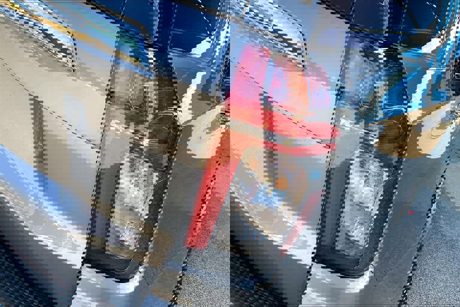 Used 2021 Chevrolet Tahoe LS image 27