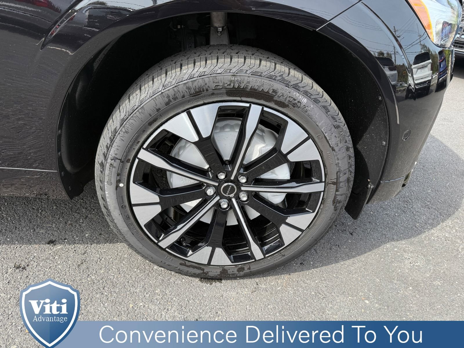 New 2026 Volvo XC60 B5 Plus w/ Protection Package Premier image 10