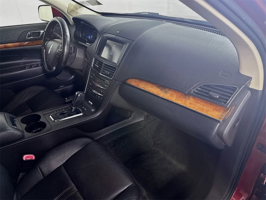 Used 2015 Lincoln MKT AWD w/ Equipment Group 201A image 32