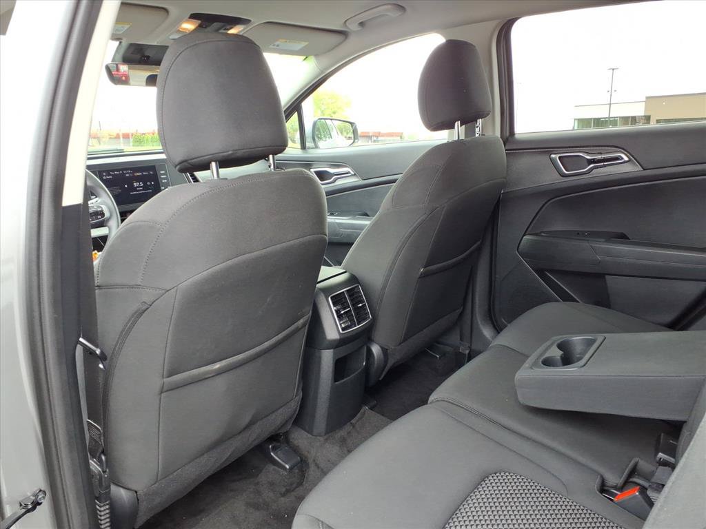 Used 2025 Kia Sportage LX AWD/4WD image 26