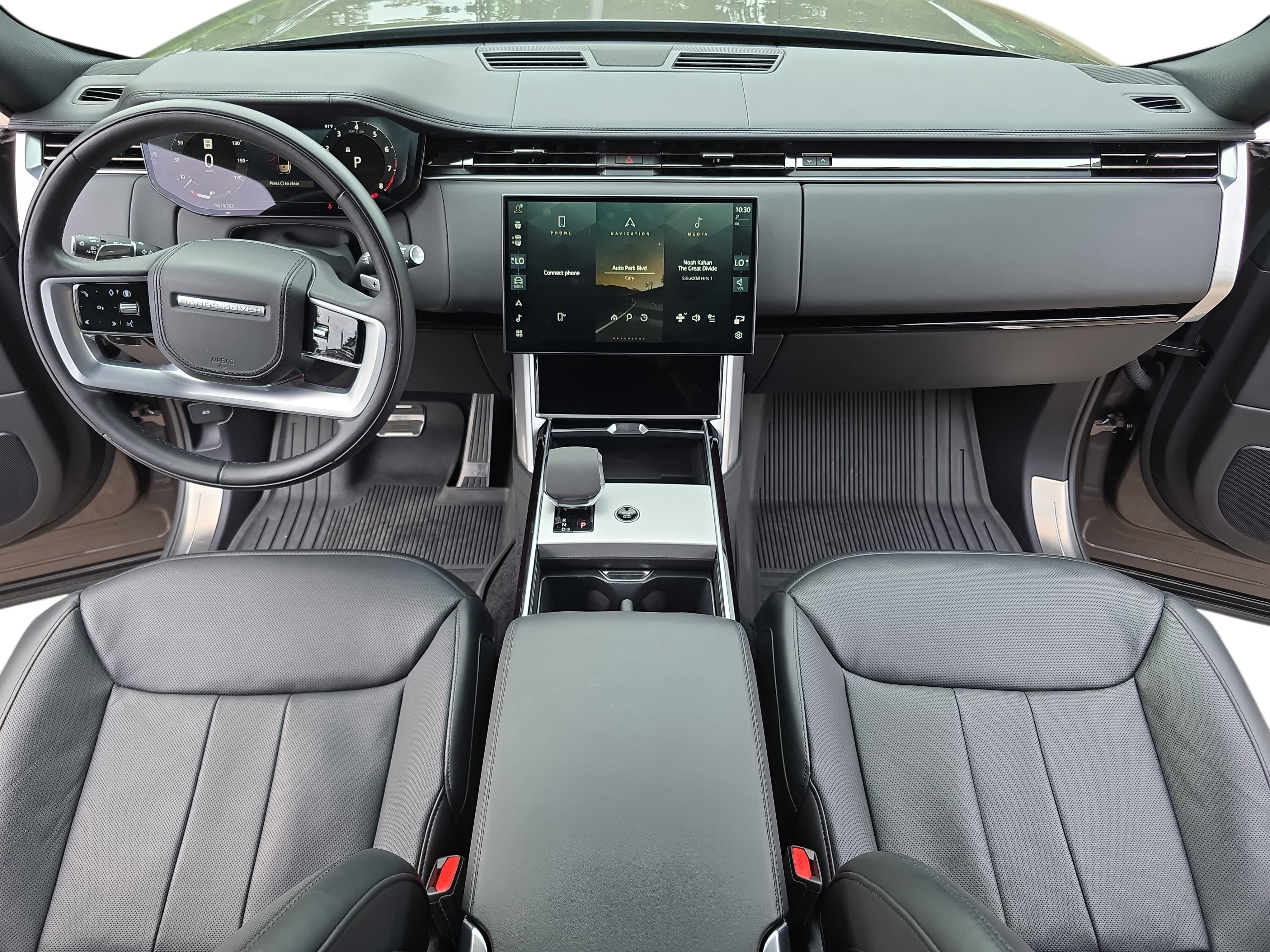 Certified 2024 Land Rover Range Rover SE AWD/4WD image 9