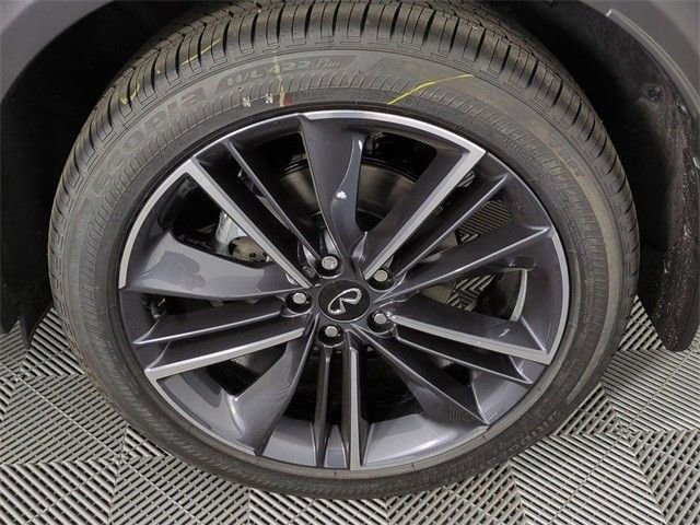 Certified 2025 INFINITI QX55 Essential image 14