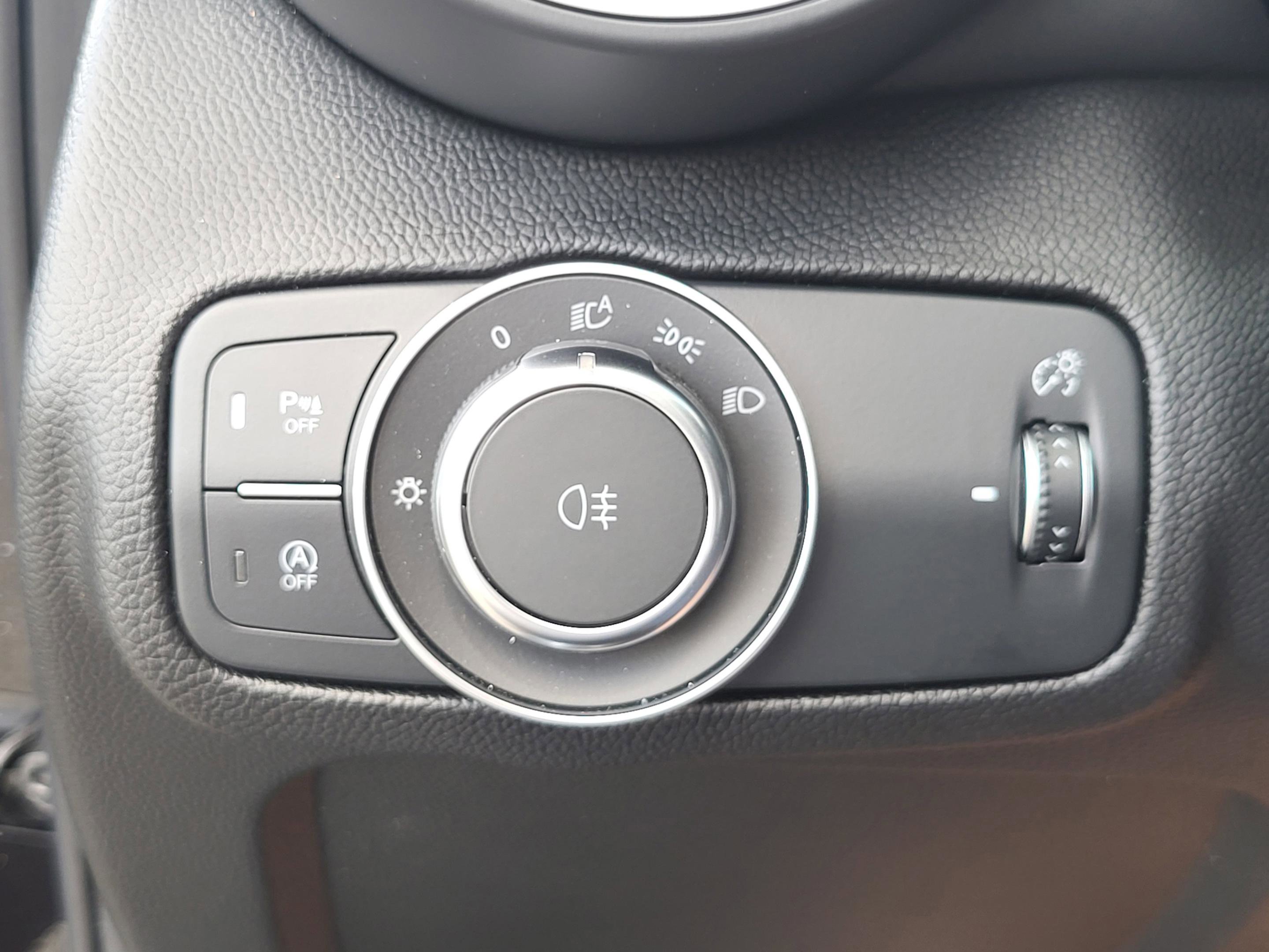 New 2025 Alfa Romeo Giulia w/ Driving Assist Package image 56