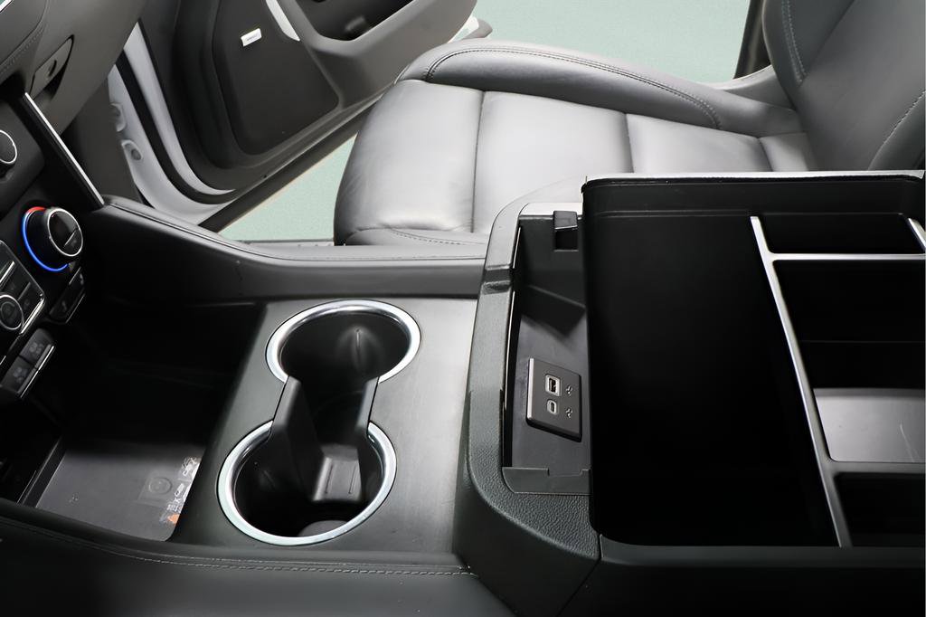 Used 2024 Chevrolet Suburban LT AWD/4WD image 19