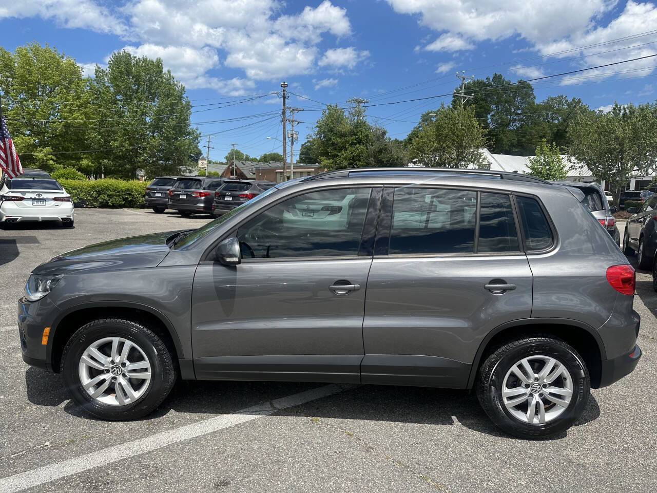 Used 2015 Volkswagen Tiguan S FWD image 6