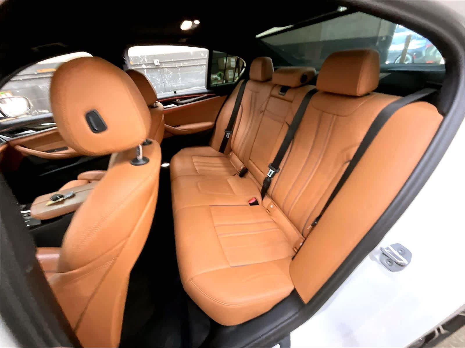 Used 2023 BMW 540i w/ Executive Package RWD image 29