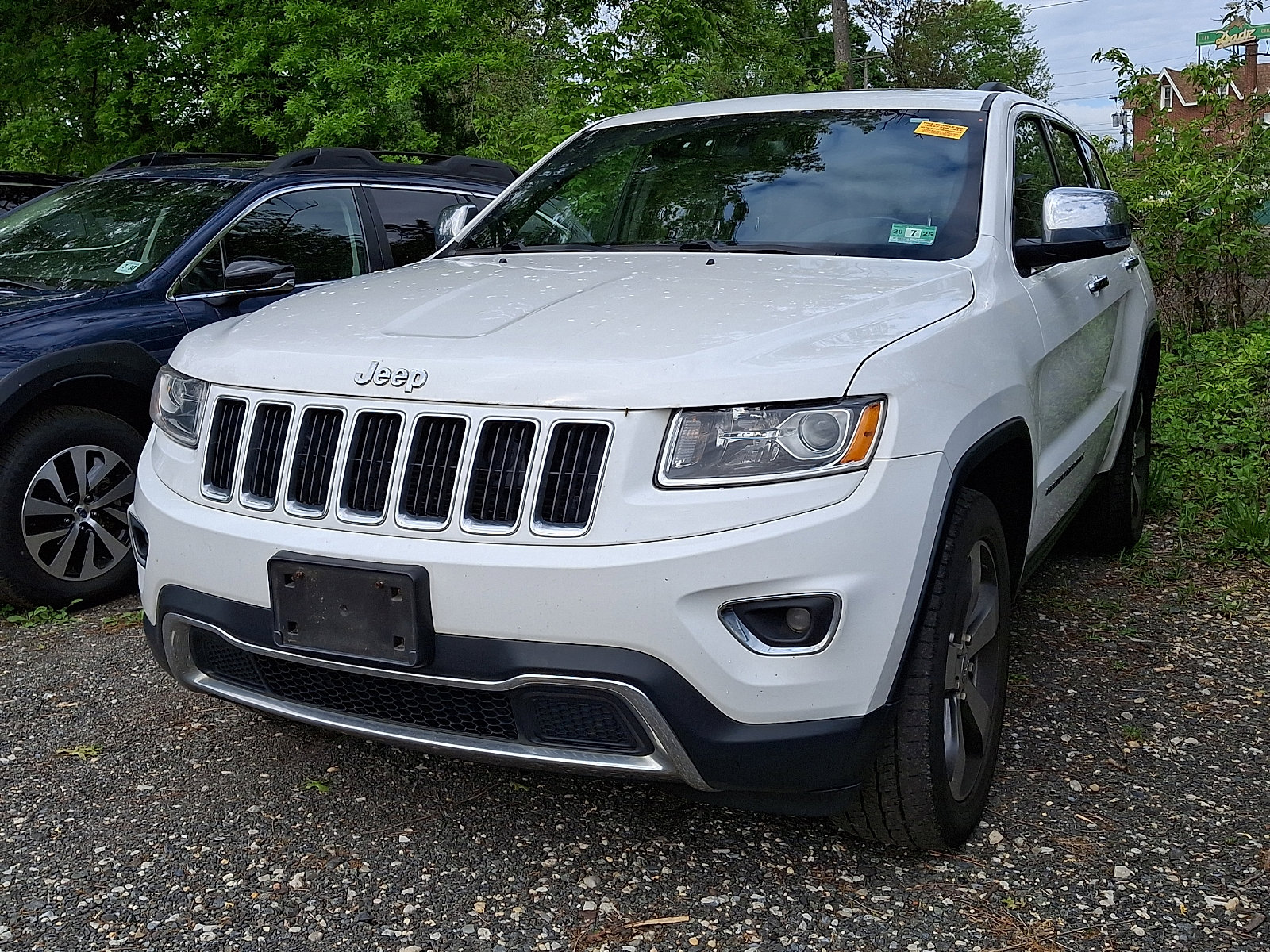 Used 2014 Jeep Grand Cherokee Limited AWD/4WD image 3