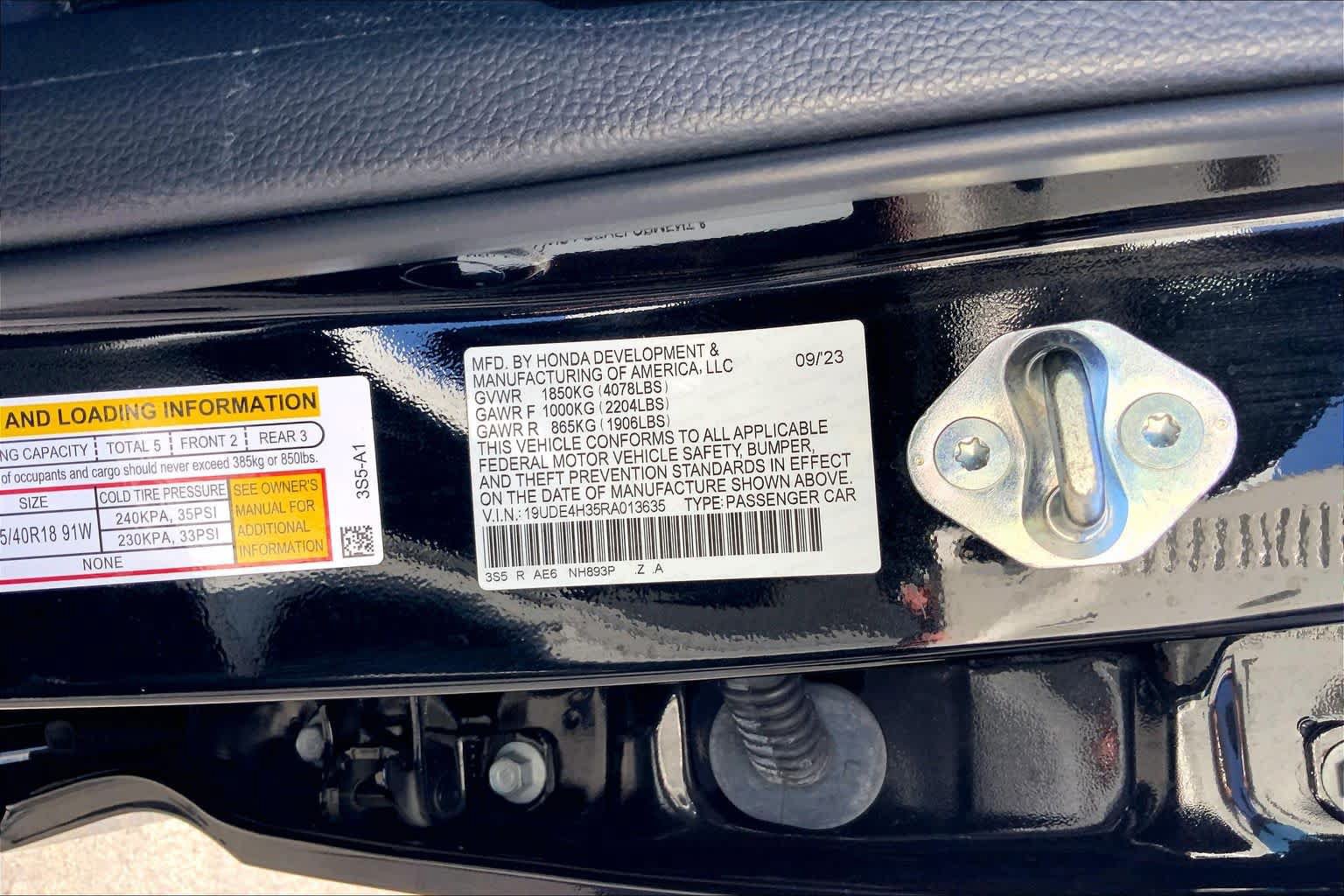 Used 2024 Acura Integra A-Spec FWD image 36