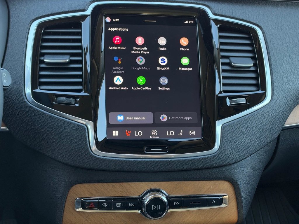 Certified 2024 Volvo XC90 B5 Plus AWD/4WD image 14