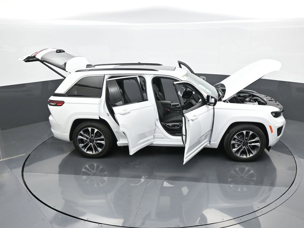 Used 2024 Jeep Grand Cherokee Overland w/ Luxury Tech Group IV image 72
