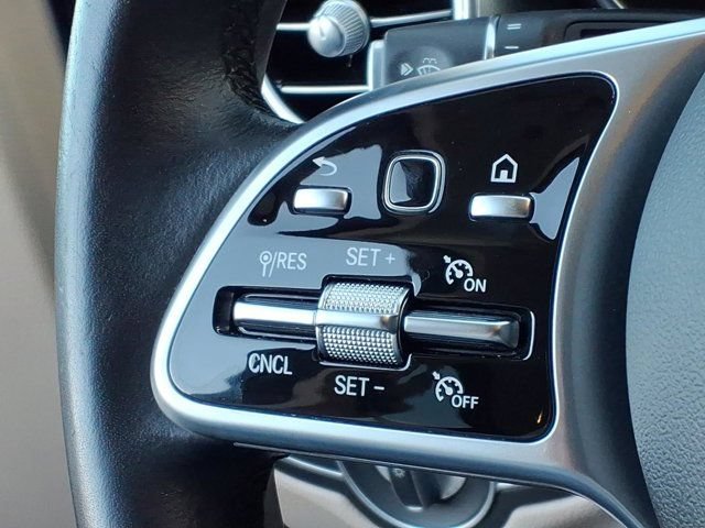 Certified 2022 Mercedes-Benz GLC 300 image 9