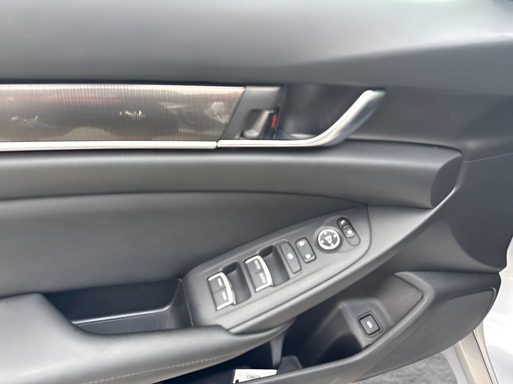Used 2020 Honda Accord Sport image 16