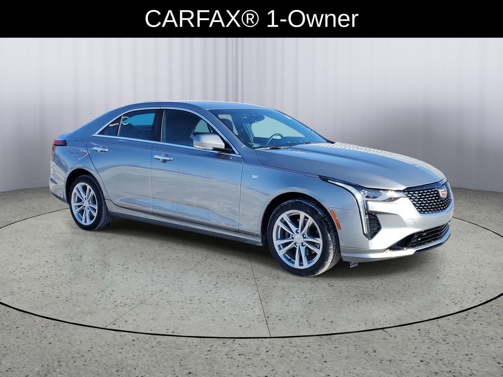 Used 2025 Cadillac CT4 Luxury image 2
