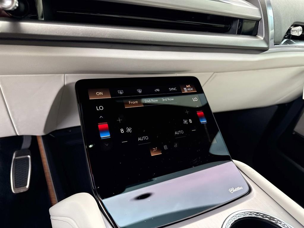 New 2026 Cadillac Vistiq Sport image 27